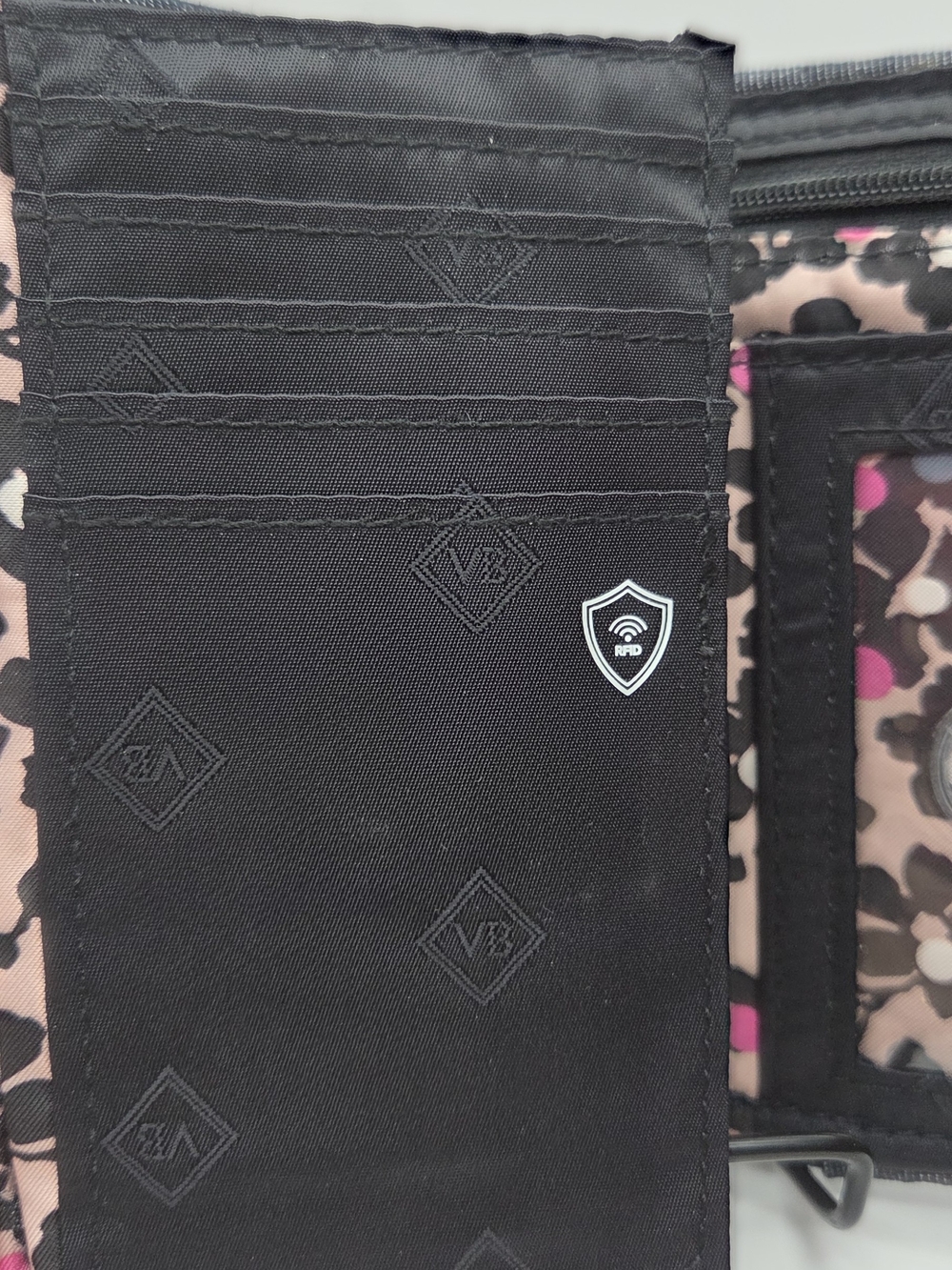 Vera Bradley Iconic RFID Riley Compact Wallet - Picture 8 of 8